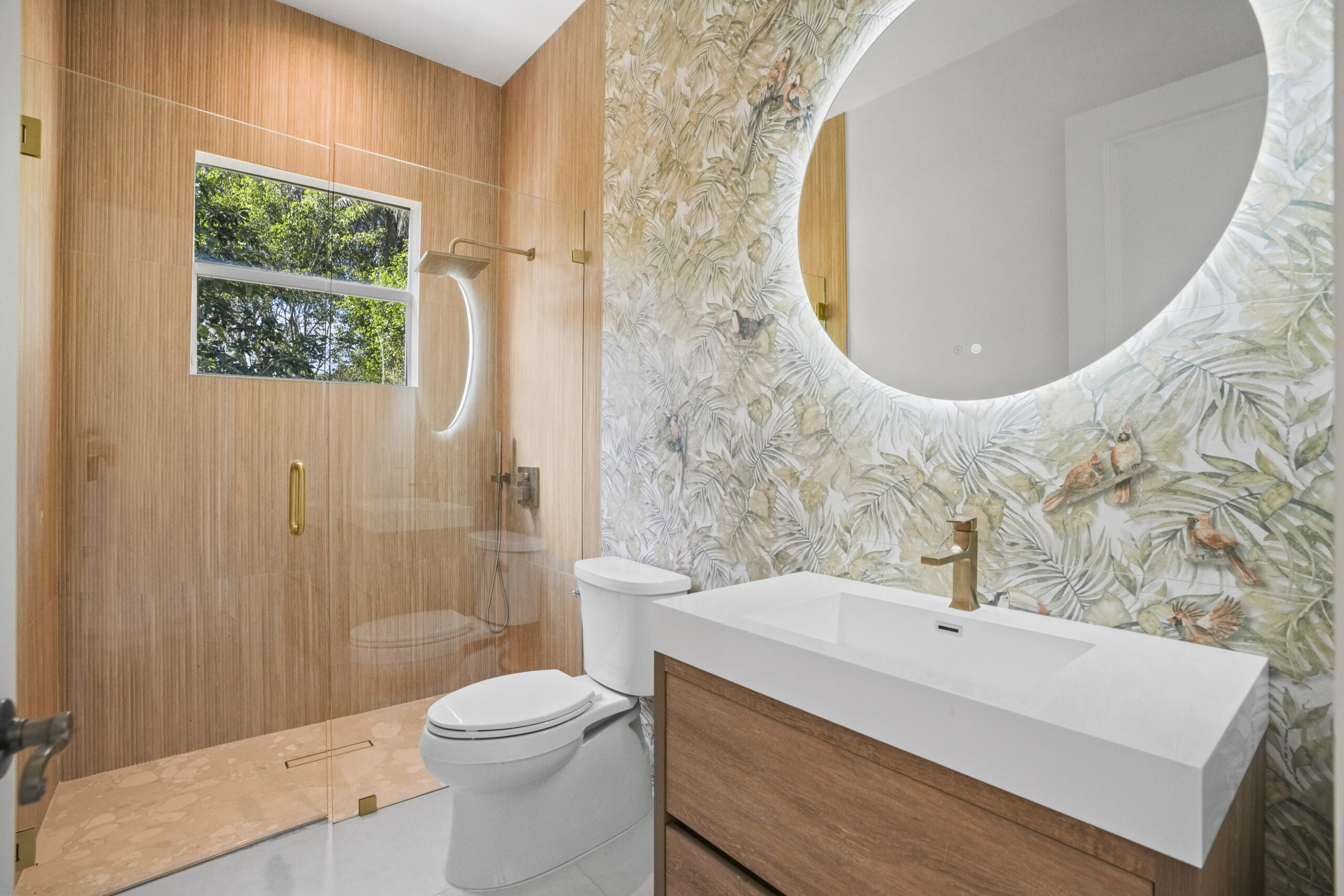 Professional glass installation in South Florida by IG Glass