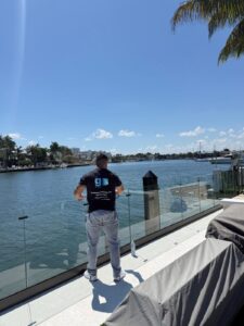 Custom glass installation project by IG Glass – Miami & Fort Lauderdale, FL