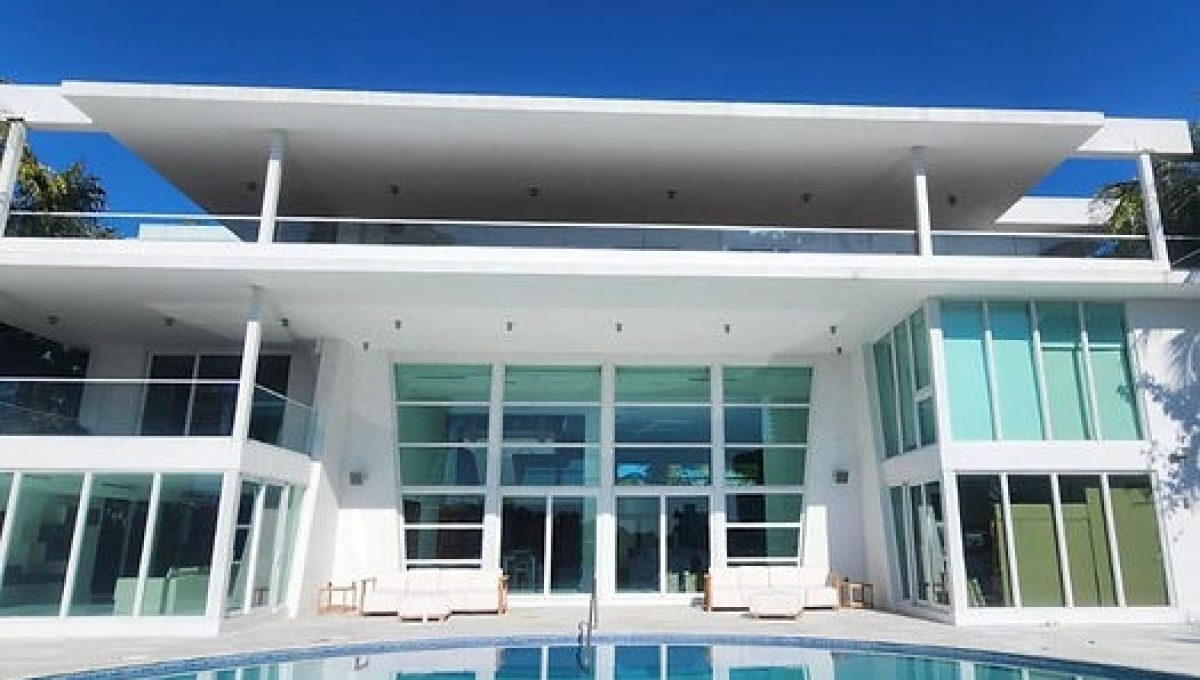 Glass-Railing-Coral-Gables