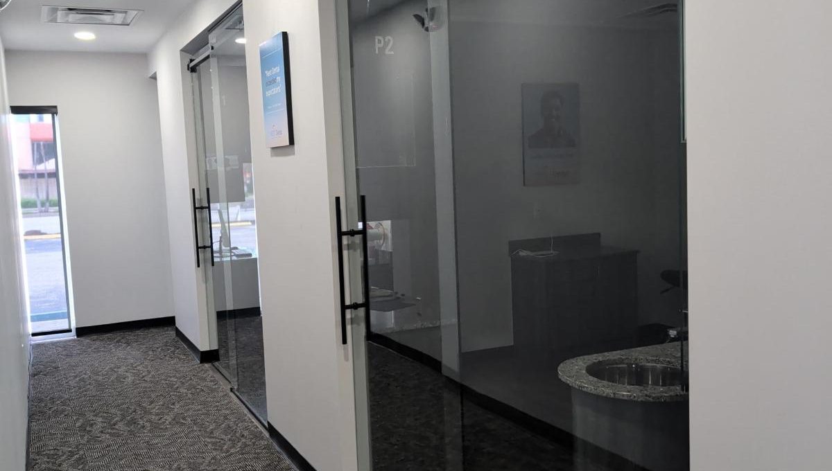 Custom glass installation project by IG Glass South Florida